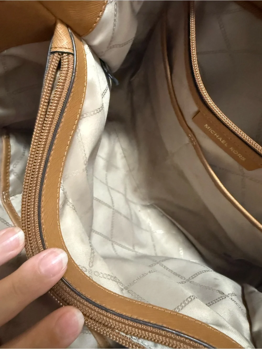 Michael Kors Jet Set Large Chain Shoulder Tote Bag Vanilla Acorn w wallet